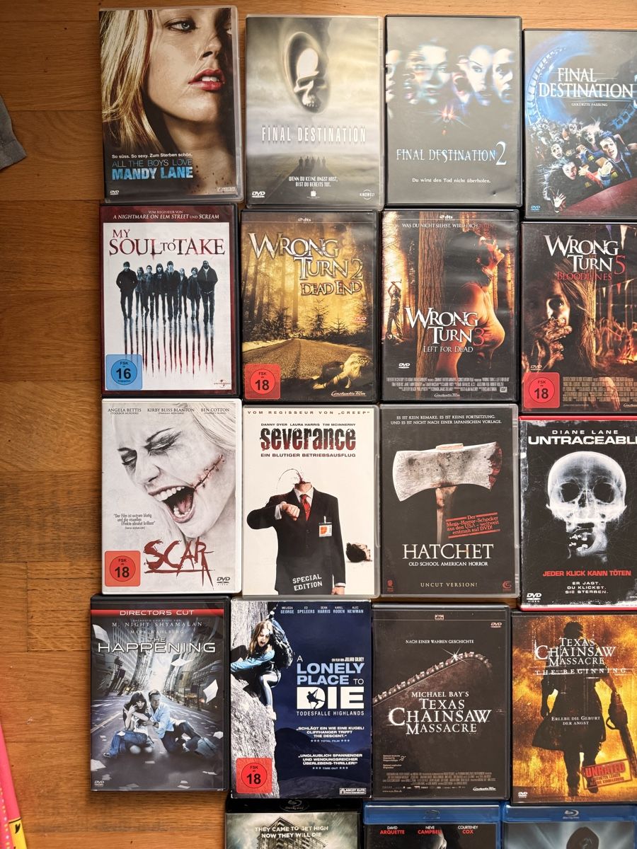 Tutti i DVDs: Horror Set 2 | Berühmte Serienkiller & Slasher | 38 Filme – Usato da Kölliken venduto da nerdorado 2