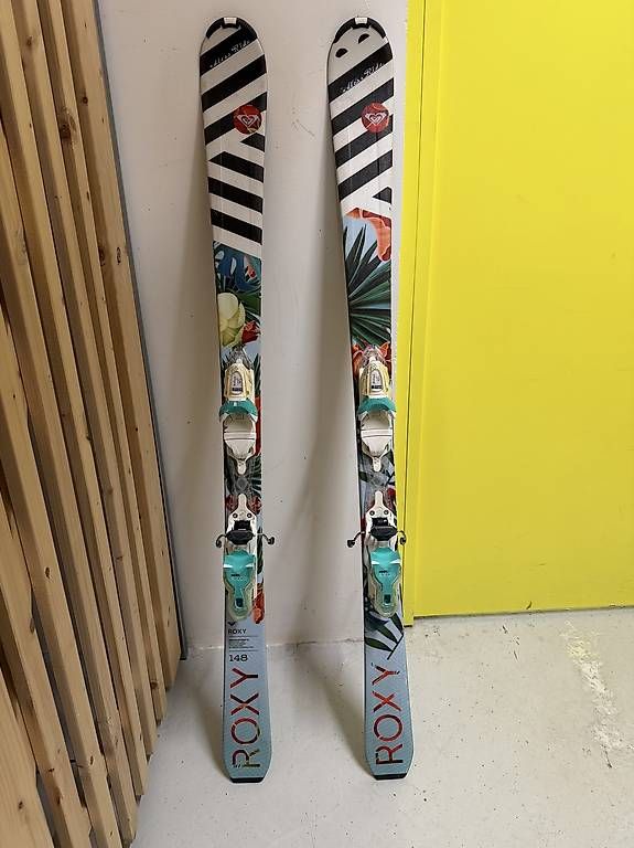 Sci: Skis Roxy Dreamcatcher 75  148 cm  avec fixations  – Usato da Morges venduto da ale_hbh8 1
