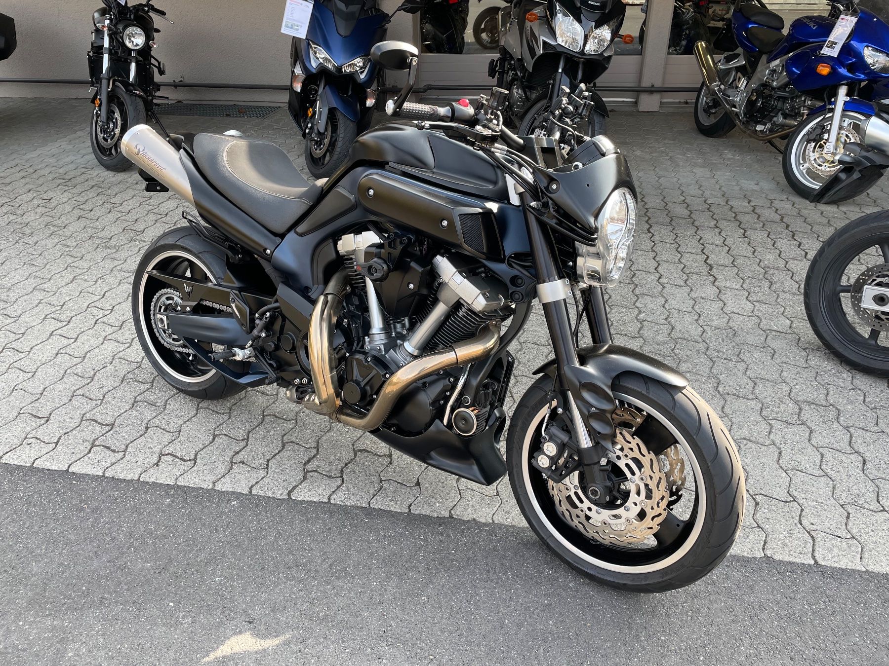 Yamaha Route: Yamaha MT-01 RP18 - Akrapovic – D'occasion à Bubendorf par a_o_chm8 3