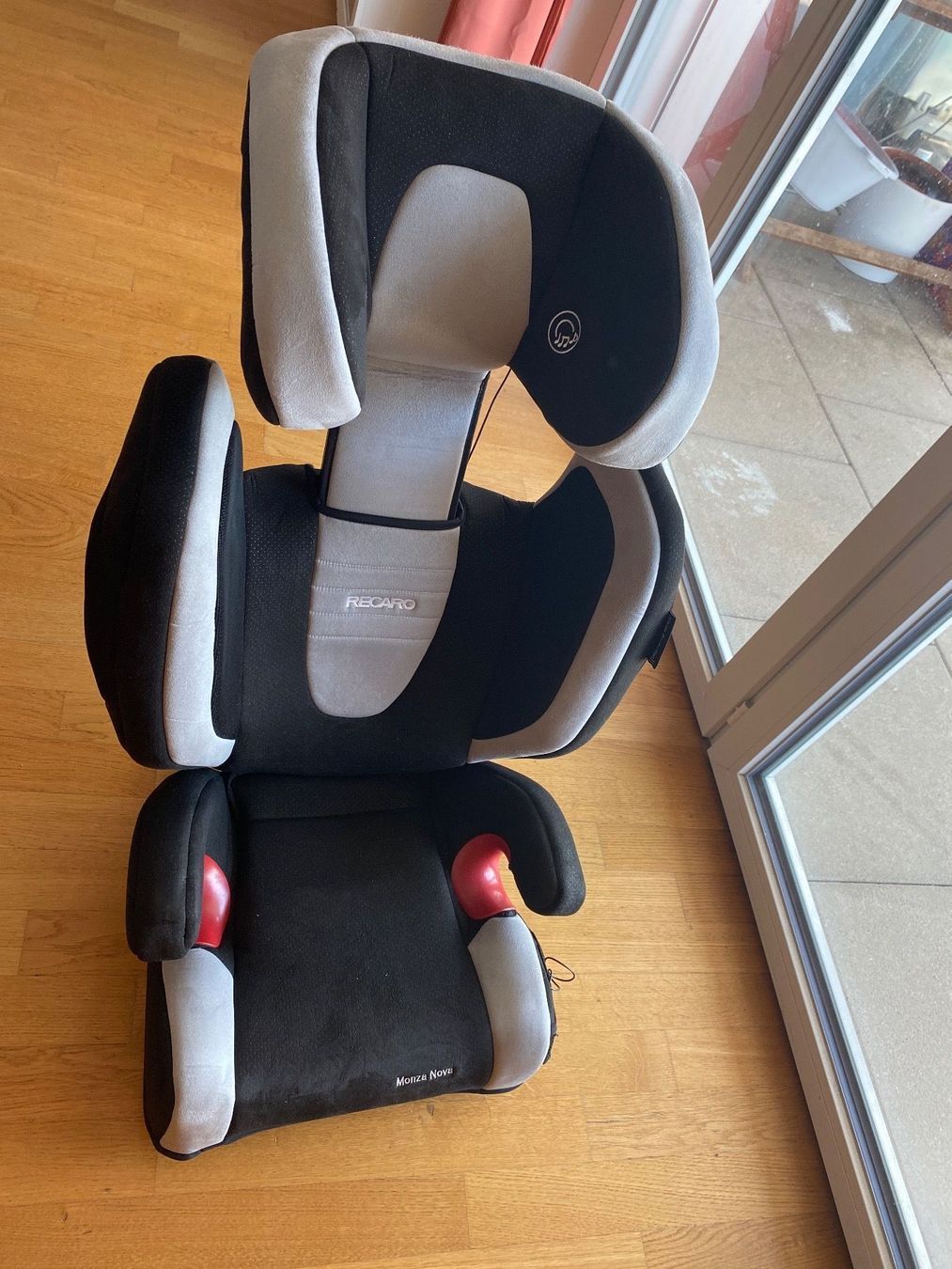 Recaro Auto-Kindersitze: Autositz Monza Nova IS Graphite 15-36kg – Gebraucht aus Duebendorf von Alexandertreyer 1