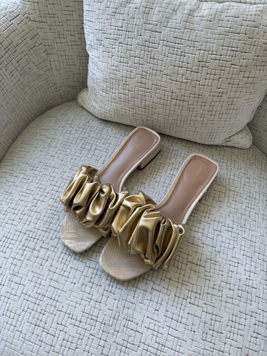 Scarpe da donna: Circus sandals doré taille - 8. US – Nuovo (secondo la descrizione) da Genève venduto da iry_67wr 1