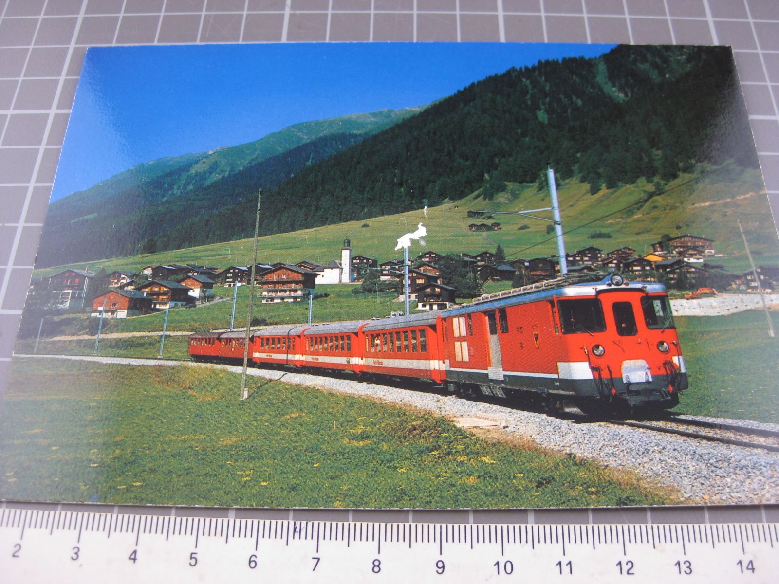 Cartoline postali: Gluringen Goms mit Zug – Usato da Malters venduto da Marosko