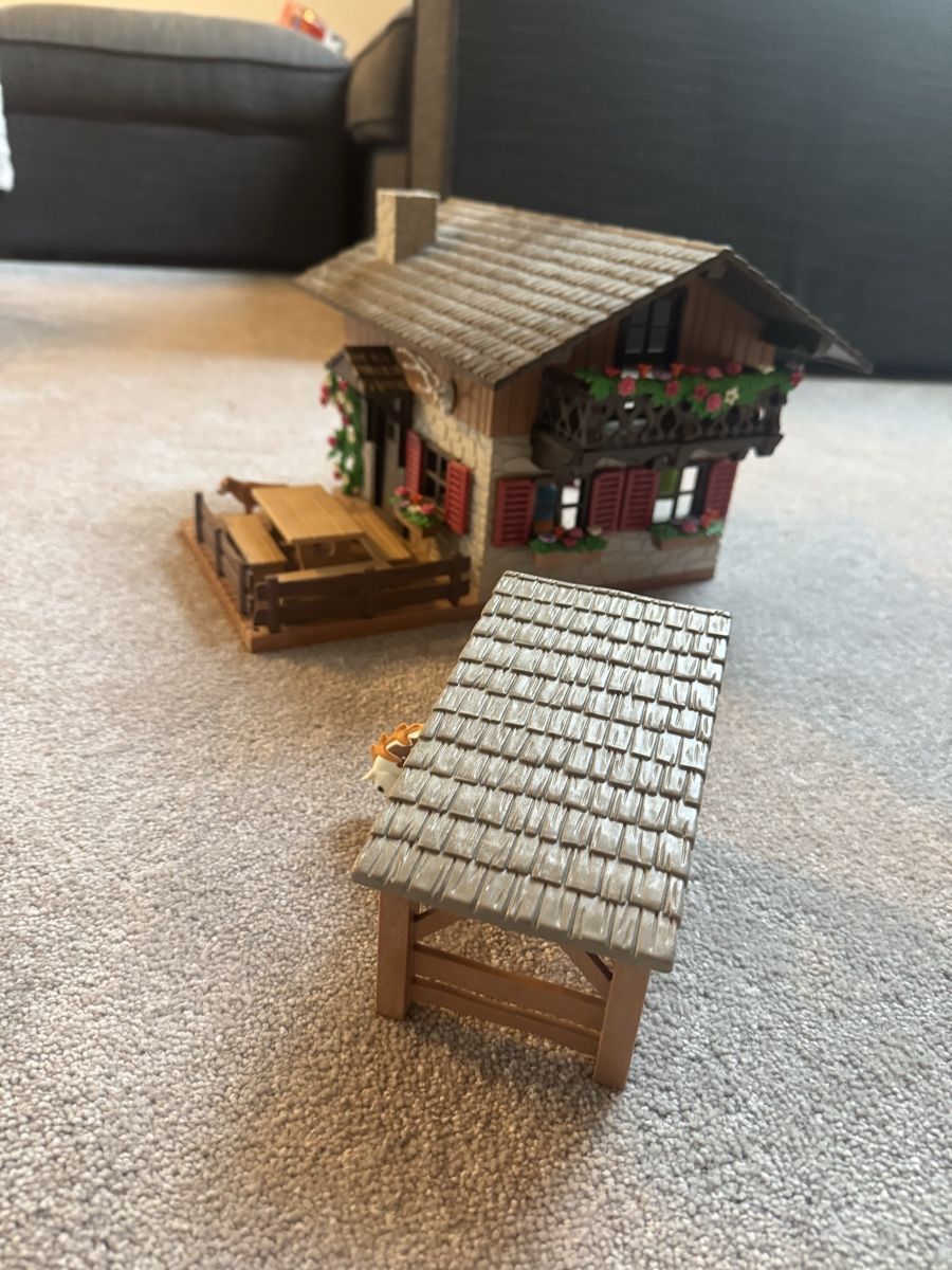 Playmobil Jouets: Chalet playmobil  – D'occasion à Chéserex par evo_97yp