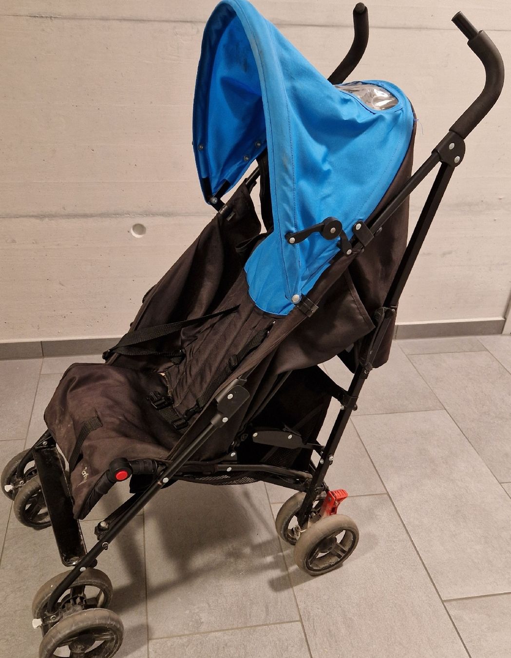 Kinderwagen: Kinderwagen blau/schwarz gebraucht – Gebraucht aus Wetzikon ZH von Snoppy01