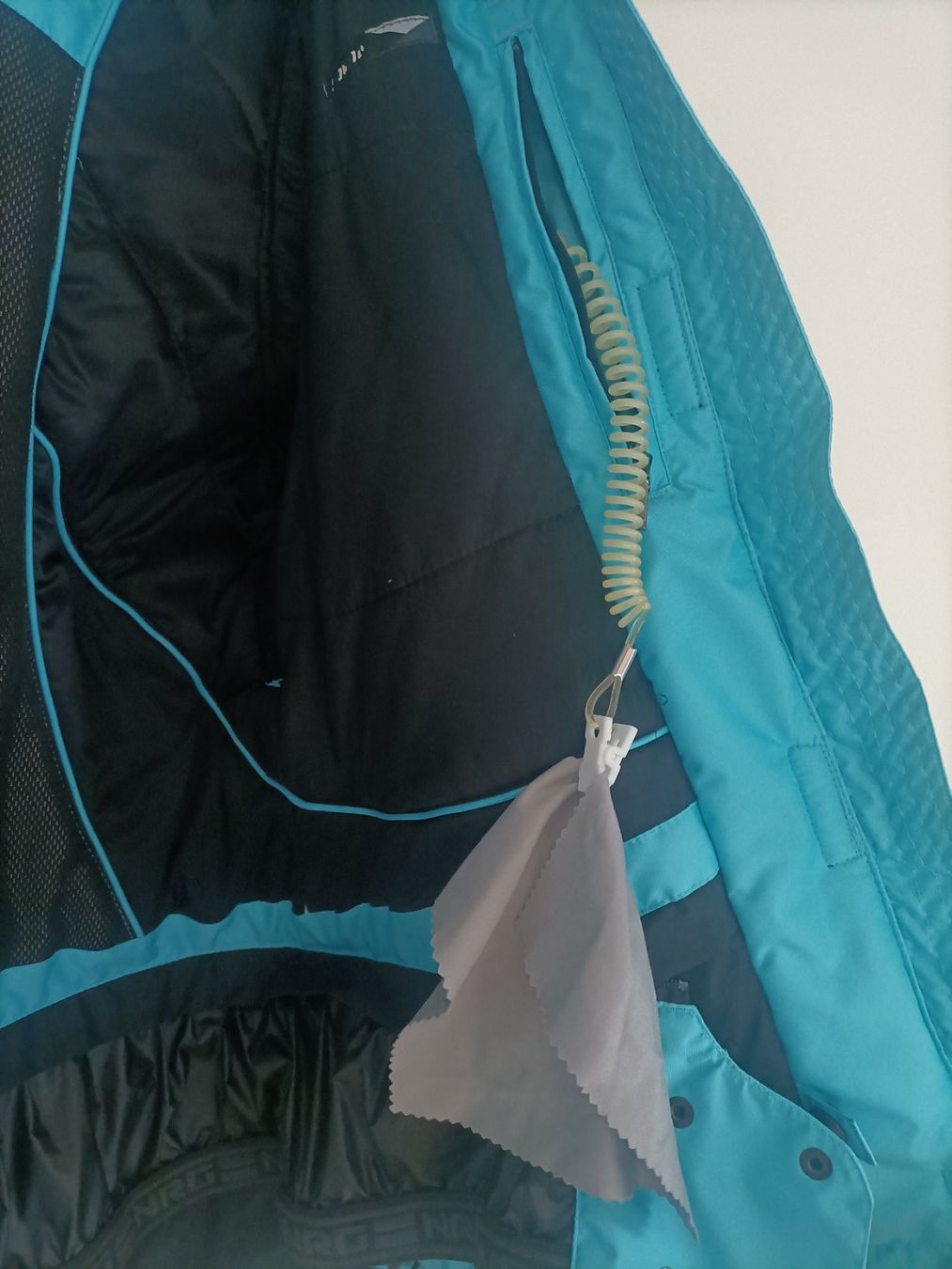 Jacken: Skijacke von NRG, Gr. M – Gebraucht aus Tafers von ali_v7sq 5