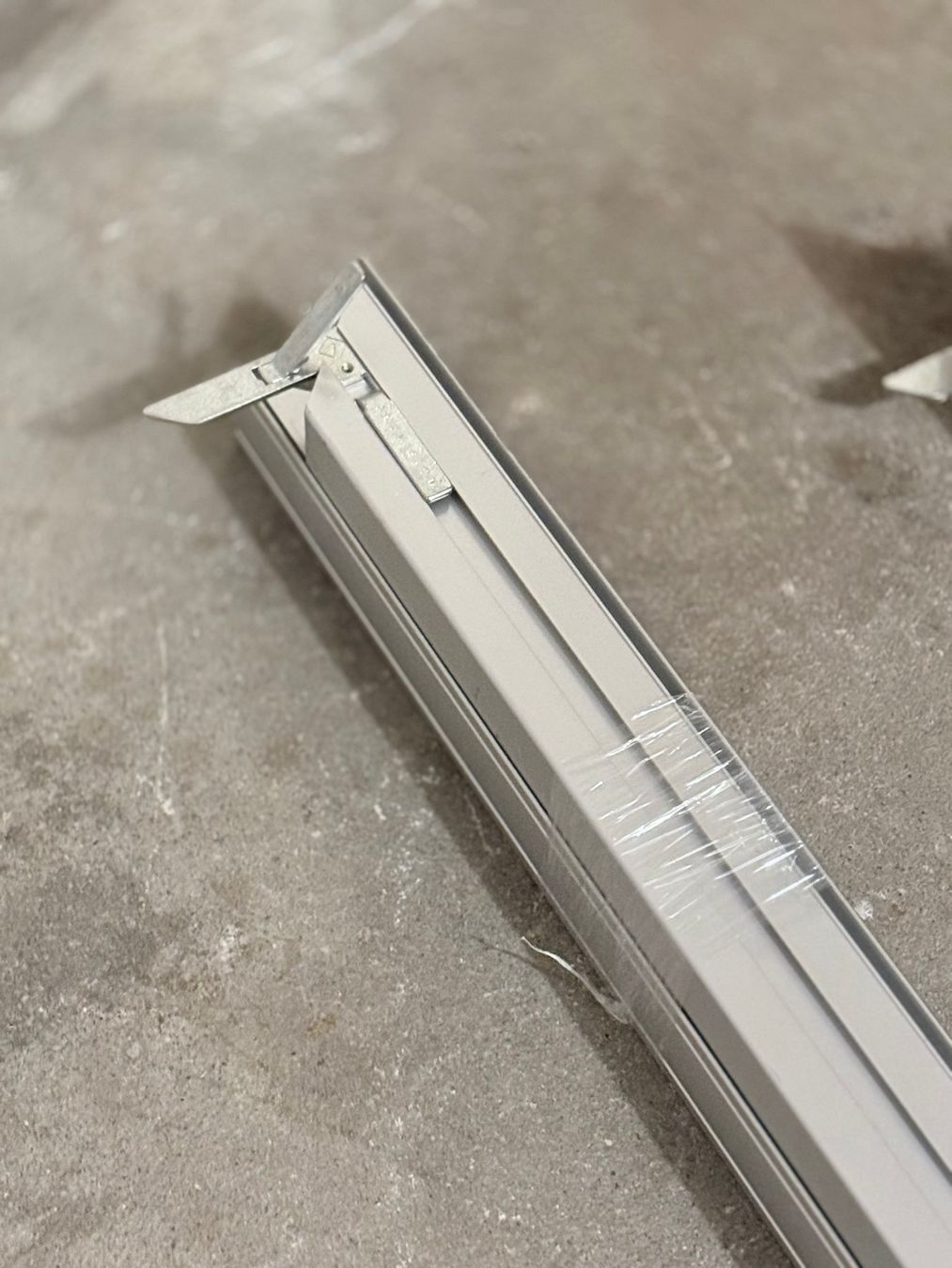 Profilati: Matrix Systems Aluminium-Textilrahmen / Messesystem – Usato da Zürich venduto da Hedwig-steig 7
