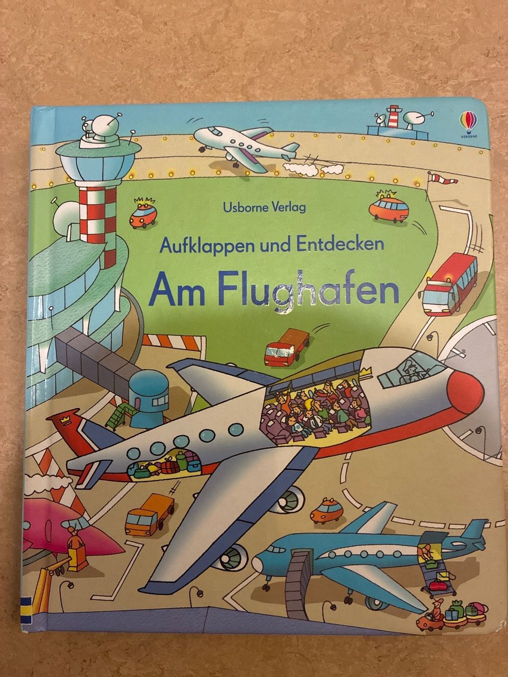 Bücher: Buch: Am Flughafen- Aufklappen und Entdecken – Gebraucht aus Guntershausen von Gloominati