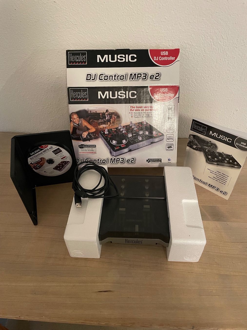 Hercules Console di mixaggio: DJ CONTROL MP3 e2 HERCULES – Usato da Glattfelden venduto da kika019 3