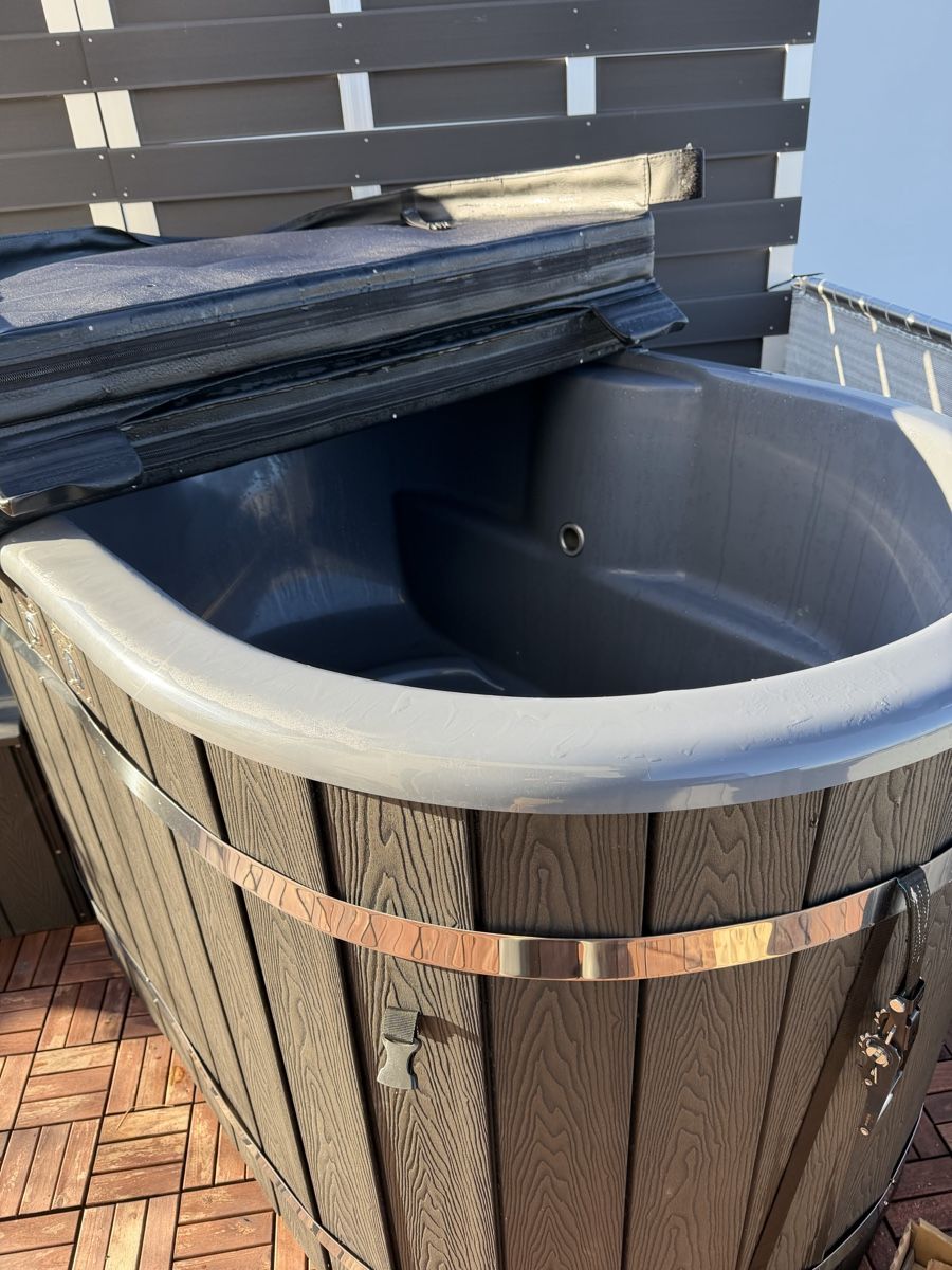 Whirlpool: Hot Pod – Gebraucht aus Wangen SZ von ca018 2