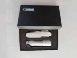 Sackmesser & Taschenlampe NEUE AARGAUER BANK