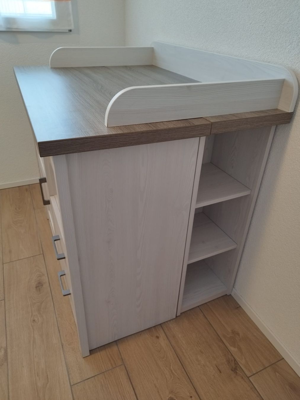 Letti: À vendre – Ensemble lit bébé + table à langer – Usato da Cudrefin venduto da dan_f99g 2