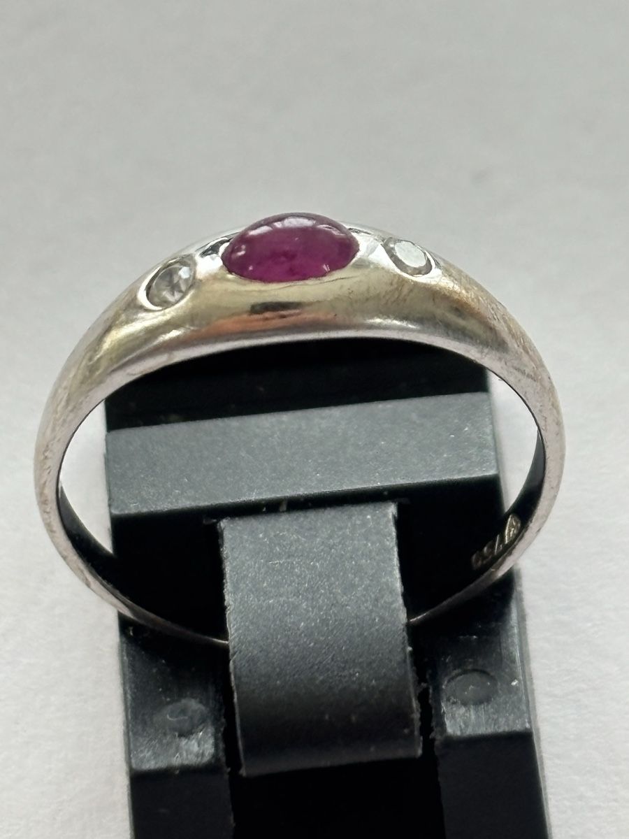 Anelli: Vintage Rubin Ring mit750er Weissgold – Usato da Langnau am Albis venduto da flusspflege
