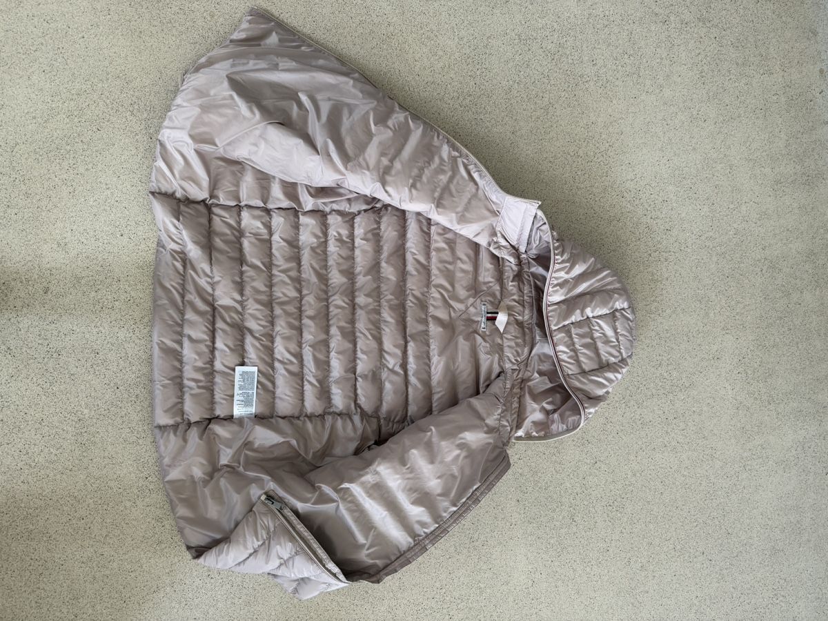 Tommy Hilfiger Giacche: Damen Steppjacke von Tommy Hilfiger – Usato da Schlieren venduto da cor_jgb7 1