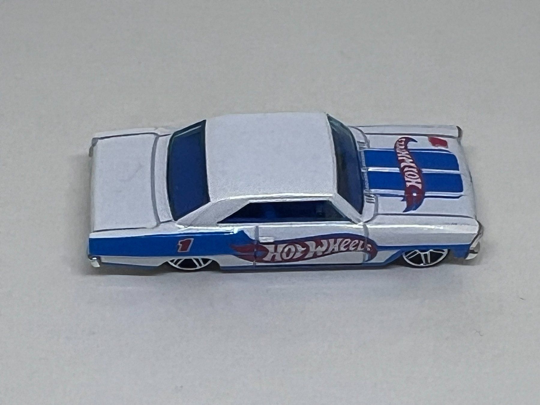 Hot Wheels Modellini d'auto: Hot Wheels '66 Nova – Nuovo (secondo la descrizione) da Wildegg venduto da LaaBoutique 1