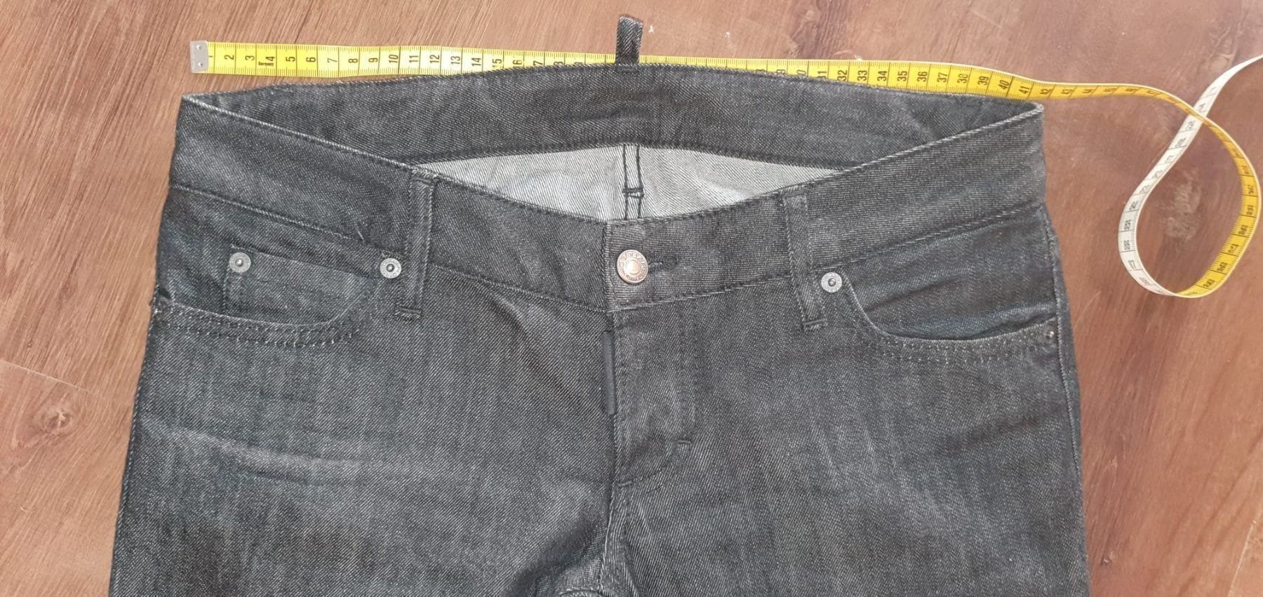 Dsquared2 Jeans: Jeans Dsquared2 noir - IT42 – Nuovo (secondo la descrizione) da St-Sulpice VD venduto da juhdu 7