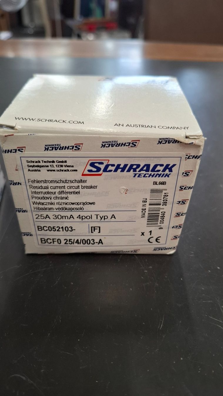 Componenti elettronici: Schrack Fehlerstromschutzschalter 25A 30mA 4pol Typ A neu – Usato da Dietikon venduto da mis_brocki