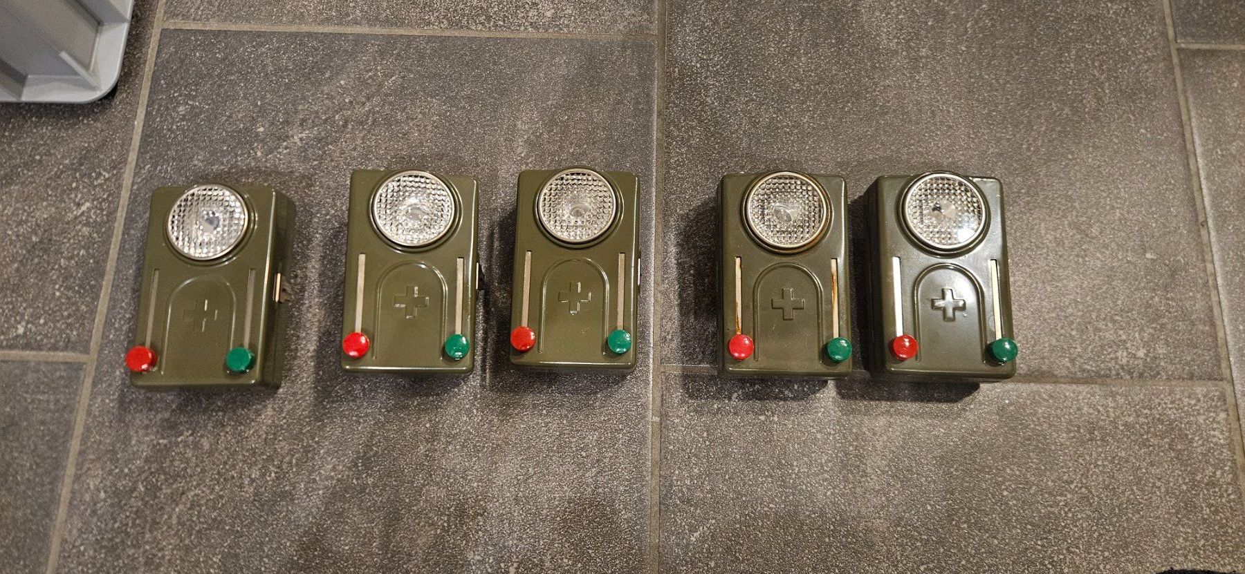 Schweizer Armee Lampade: Schweizer Militär Taschenlampe 80 5stk – Usato da Lenk im Simmental venduto da oli66661