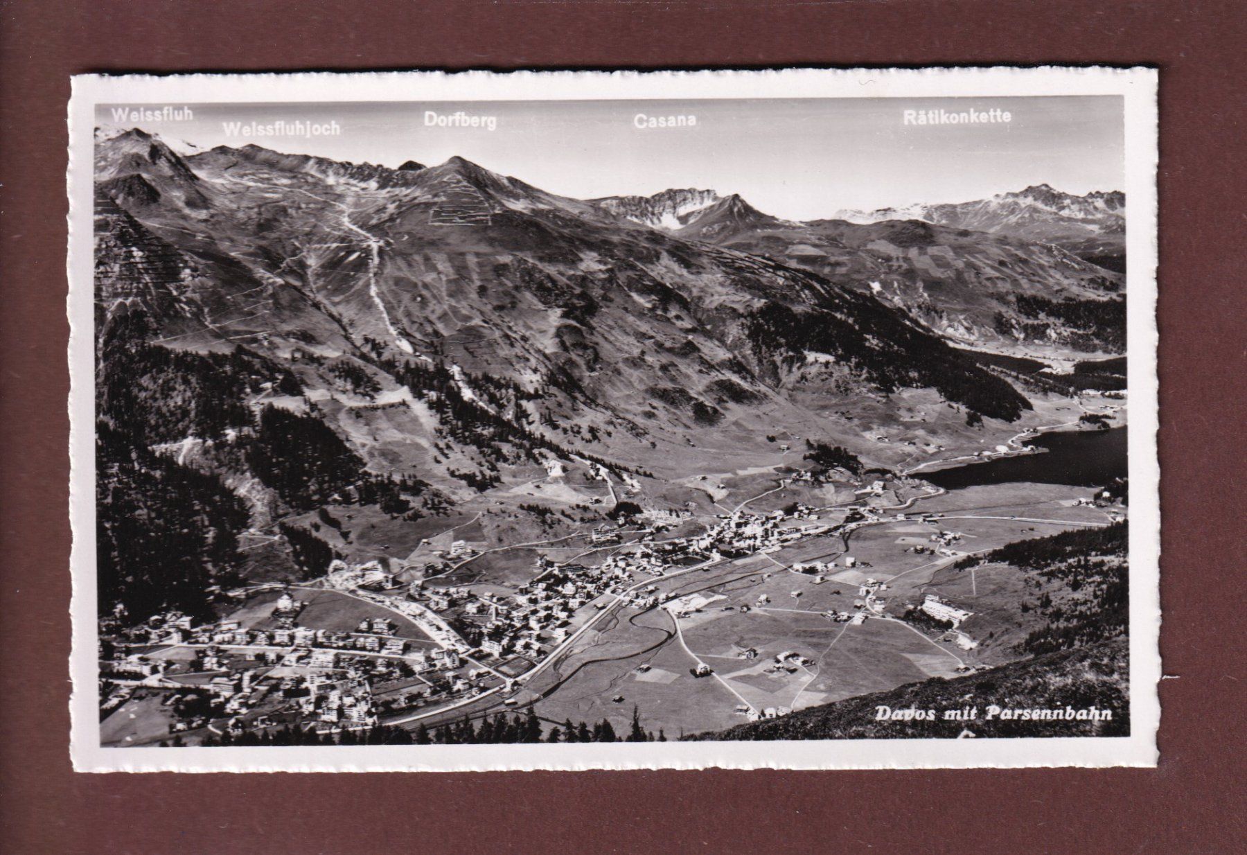 Cartoline postali: DAVOS mit Parsennbahn – Usato da Pully venduto da nicecards