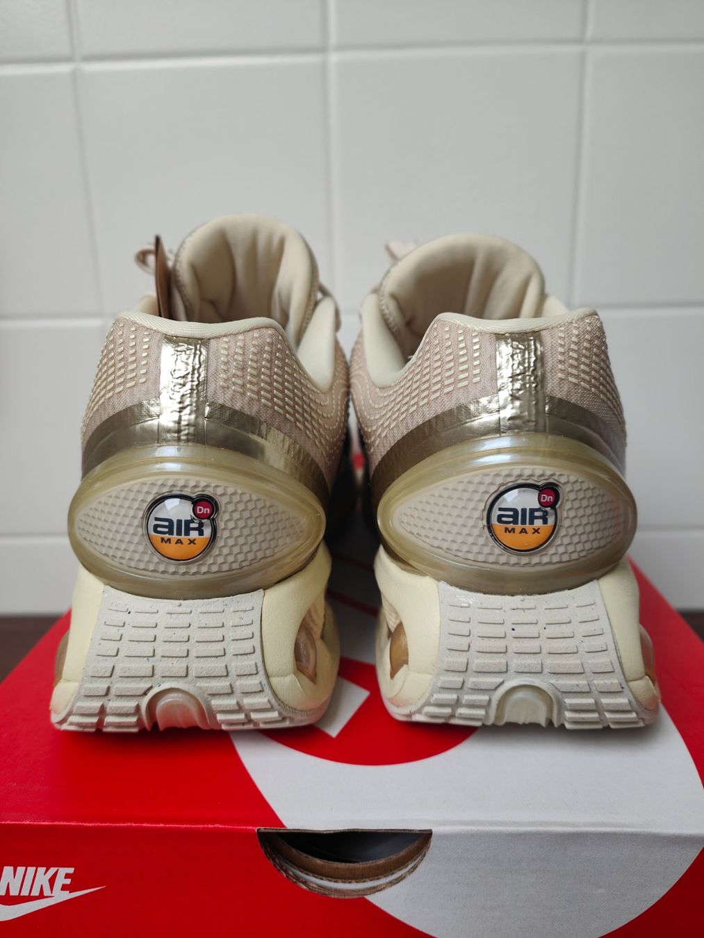 Nike Chaussures hommes: Nike Air Max DN – Neuf avec emballage d'origine à Fleurier par dav_xx8y 3