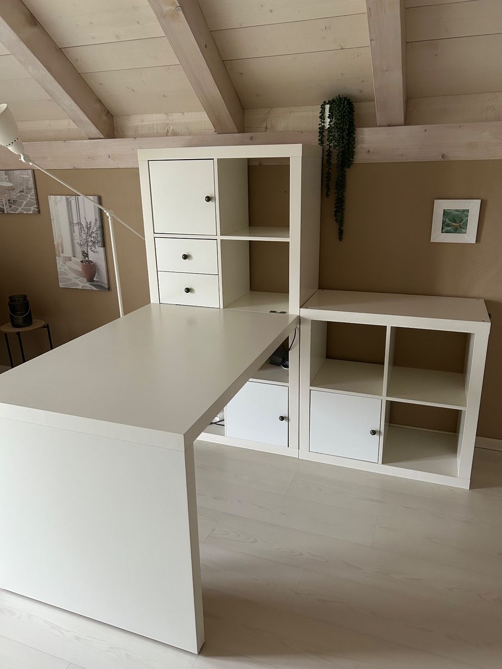 Ikea Scrivanie: Bureau/étagère modulable blanc – Usato da Thielle venduto da dan_ym2t