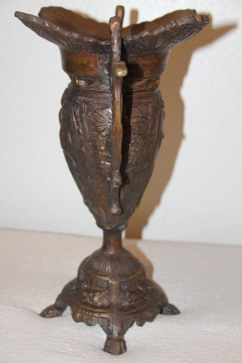 Vasi & Recipienti: Vase en bronze , h-37cm , 4500 gram . – Usato da Praz (Vully) venduto da pikuluka1 2