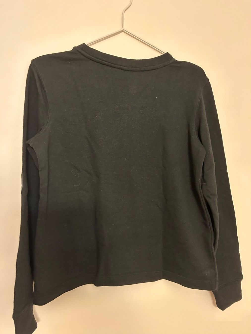 H&M Maglioni & Felpe: Schwarzer Pullover mit Kuss Grösse XS/S – Usato da Uster venduto da xBeccax 2
