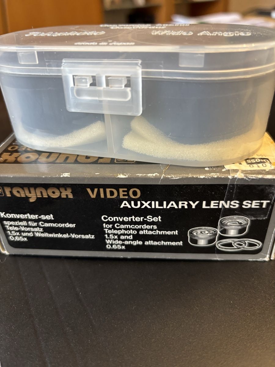 Objectifs: Raynox - Objektivkonverter -1.5 Tele-/0.65 Weitwinkel  – Neuf (Voir description) à Goldach par Eme 5