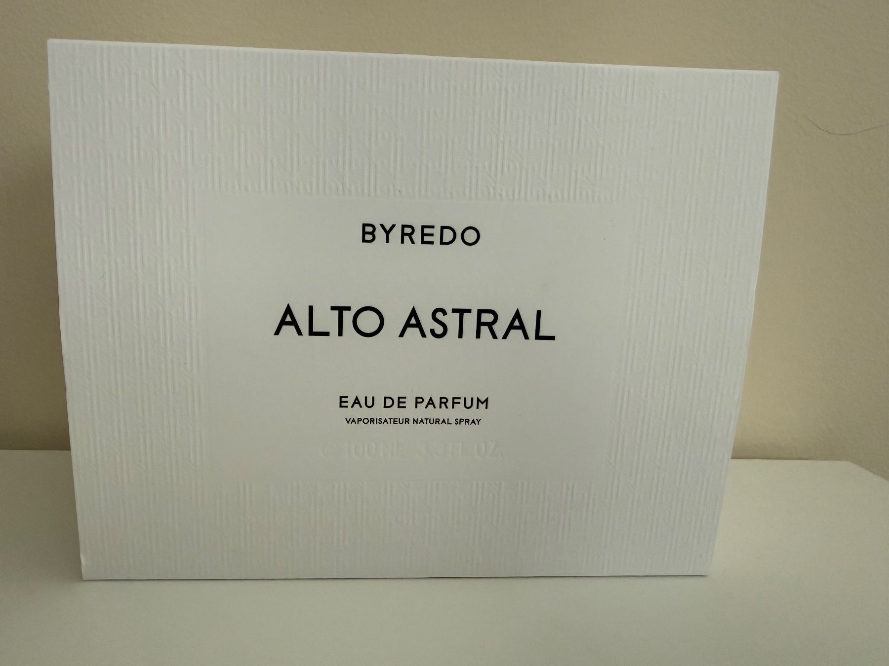 Byredo Profumi & Eau de Toilette: Byredo - Alto Astral Eau de Parfum 100 ml – Nuovo (secondo la descrizione) da Euthal venduto da Parfumgirl 1