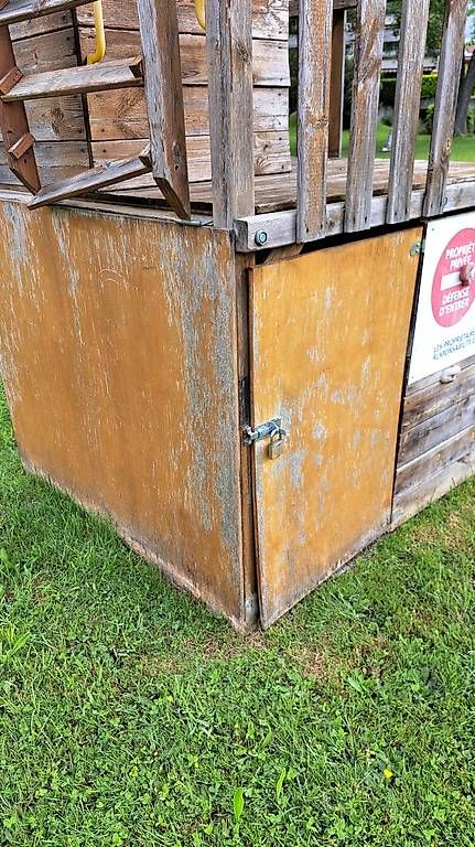 Casette per bambini: Cabane et balançoire pour enfants – Usato da Courgenay venduto da bobo-75 2