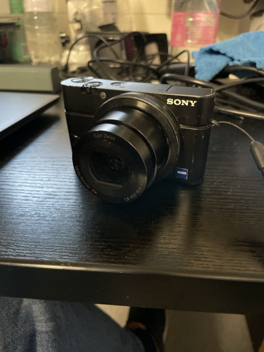 Sony Fotocamera: Sony DSC-RX100 Def. – Difettoso da Abtwil sg venduto da Kueng.MultiOutlet