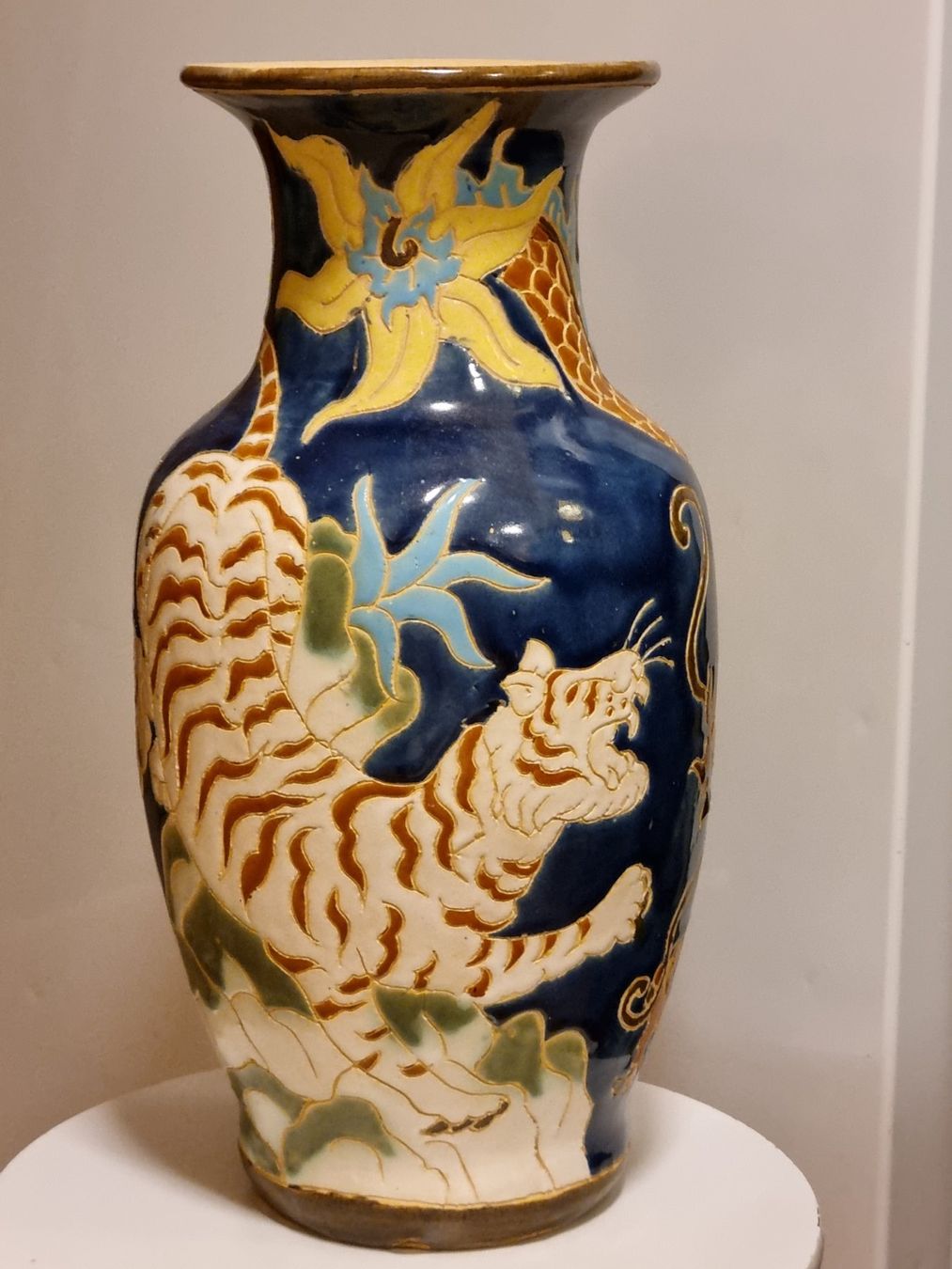 Vasi & Recipienti: Große Keramikvase Drache & Tiger blau, ca. 40 cm – Usato da Scharnachtal venduto da devin03 1