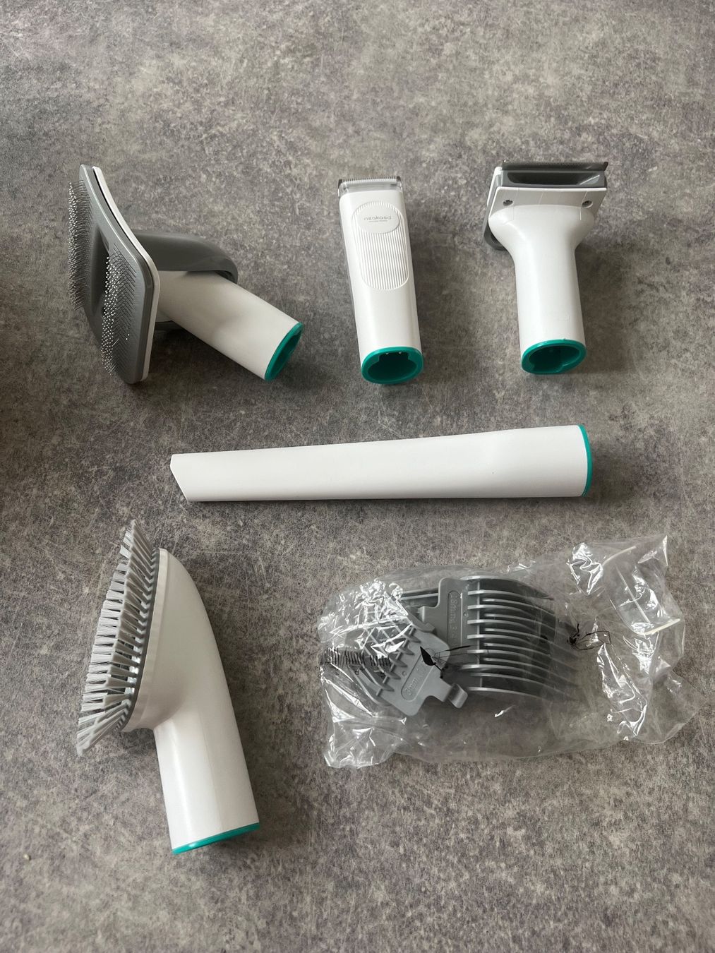 Prodotti per la cura & articoli per la pulizia: Hundeschermaschine mit Staubsauger – Nuovo e nell'imballaggio originale da Ottenbach venduto da Noor07 3