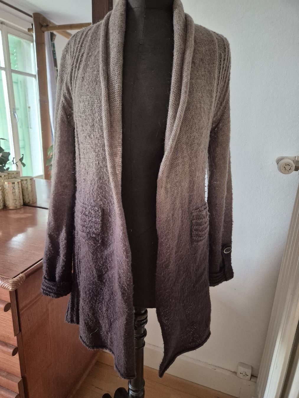 Maglioni & Felpe: Cardigan long en maille brun T.M – Usato da Yverdon-les-Bains venduto da somiou 1