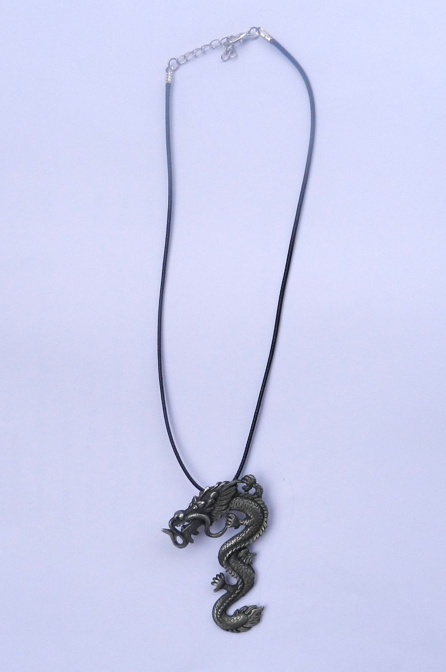 Catenine: Drachen Anhänger Halskette, Modeschmuck, – Nuovo (secondo la descrizione) da Zürich venduto da hpr_3029 1