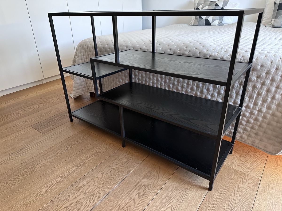 Scaffali: Schickes Regal in schwarz – Usato da Hilterfingen venduto da MeinEintrag2123