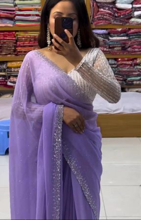 Wunderschönes, neues, lila Saree