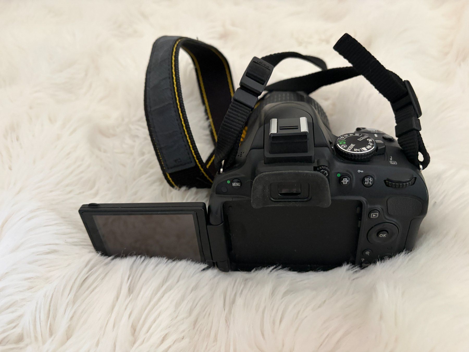 Nikon Kamera: Nikon D5100 Spiegelreflexkamera – Gebraucht aus Uster von SchniSchna12