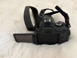 Nikon D5100 Spiegelreflexkamera