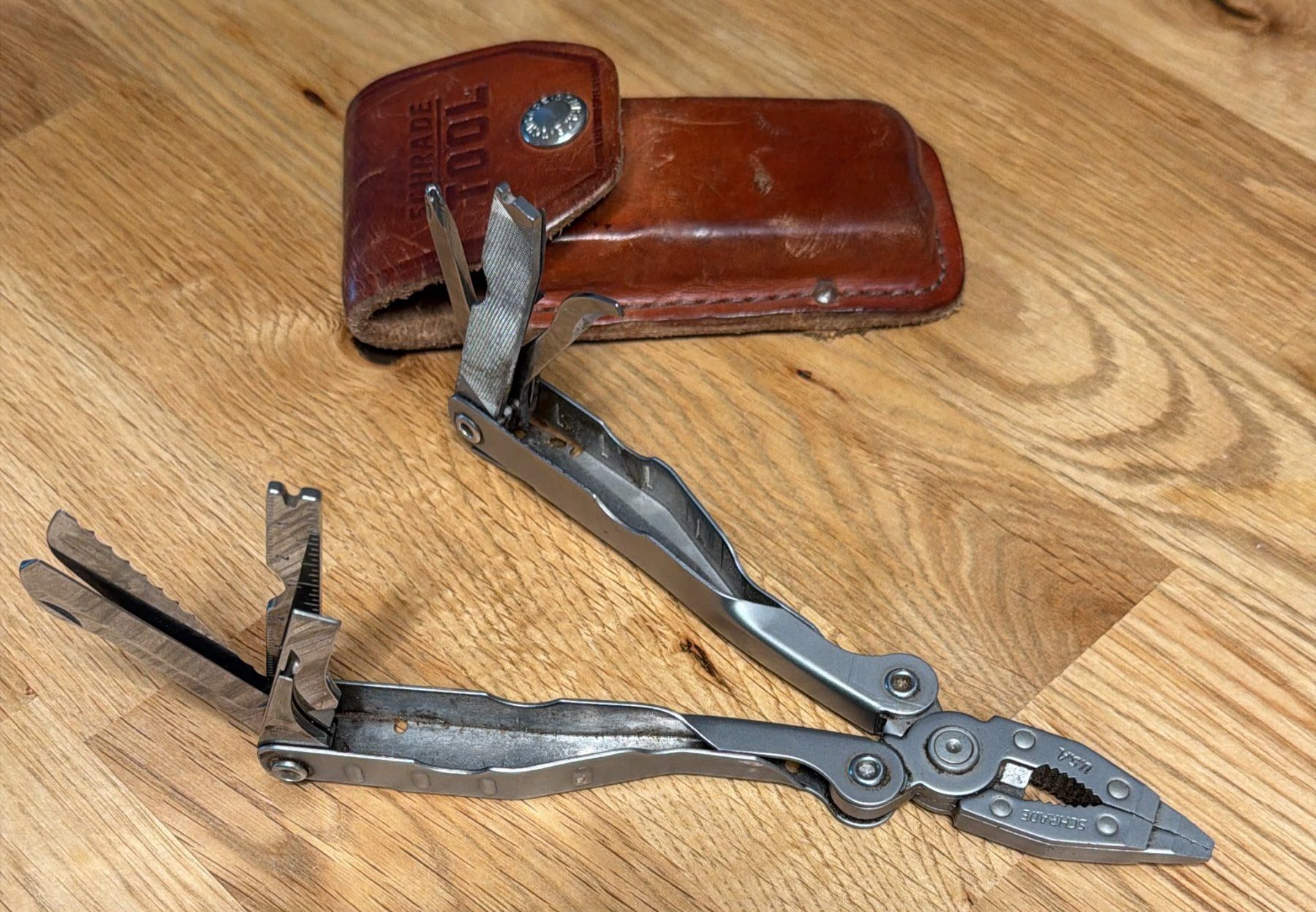 Alle Werkzeuge: SCHRADE  TOUCH USA MULTITOOL – Gebraucht aus Zürich von Frei-Occasionen 6