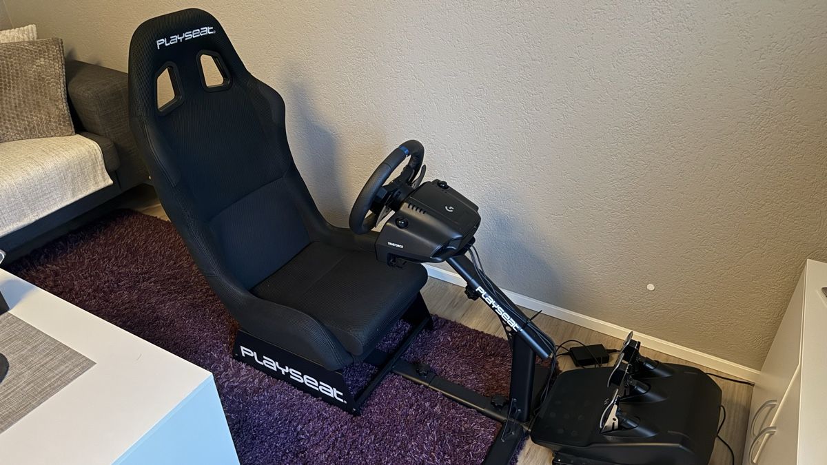 Logitech Console: Top Simracing LogitechG G923 mit Playseat Evolution – Usato da Laupen ZH venduto da Logocad