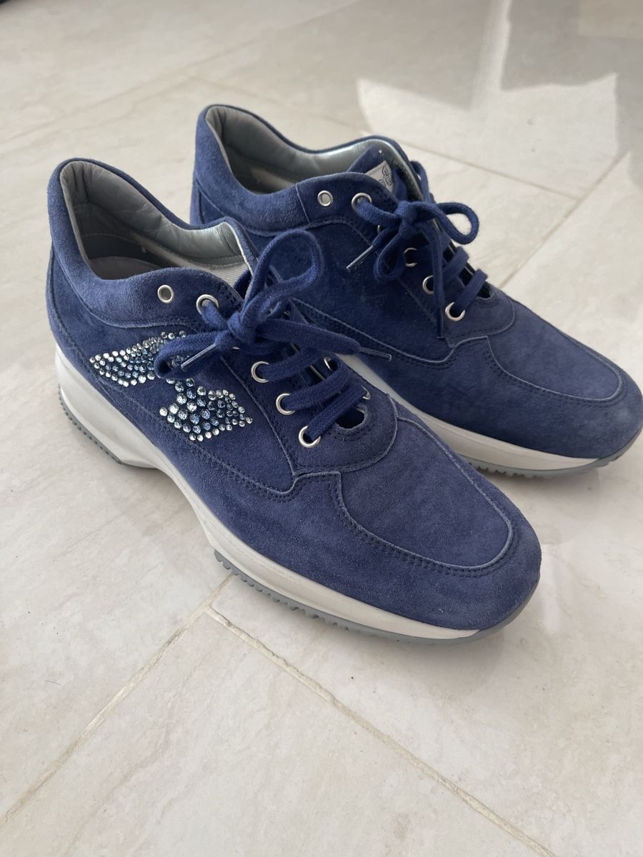 Hogan Scarpe da donna: Hogans Sneakers Wildleder Gr. 38 blau – Usato da Weisslingen venduto da Spiegelbild0