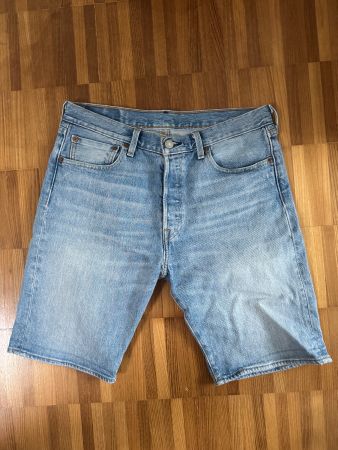 Levi's 501 Jeans Shorts hellblau Grösse W 31