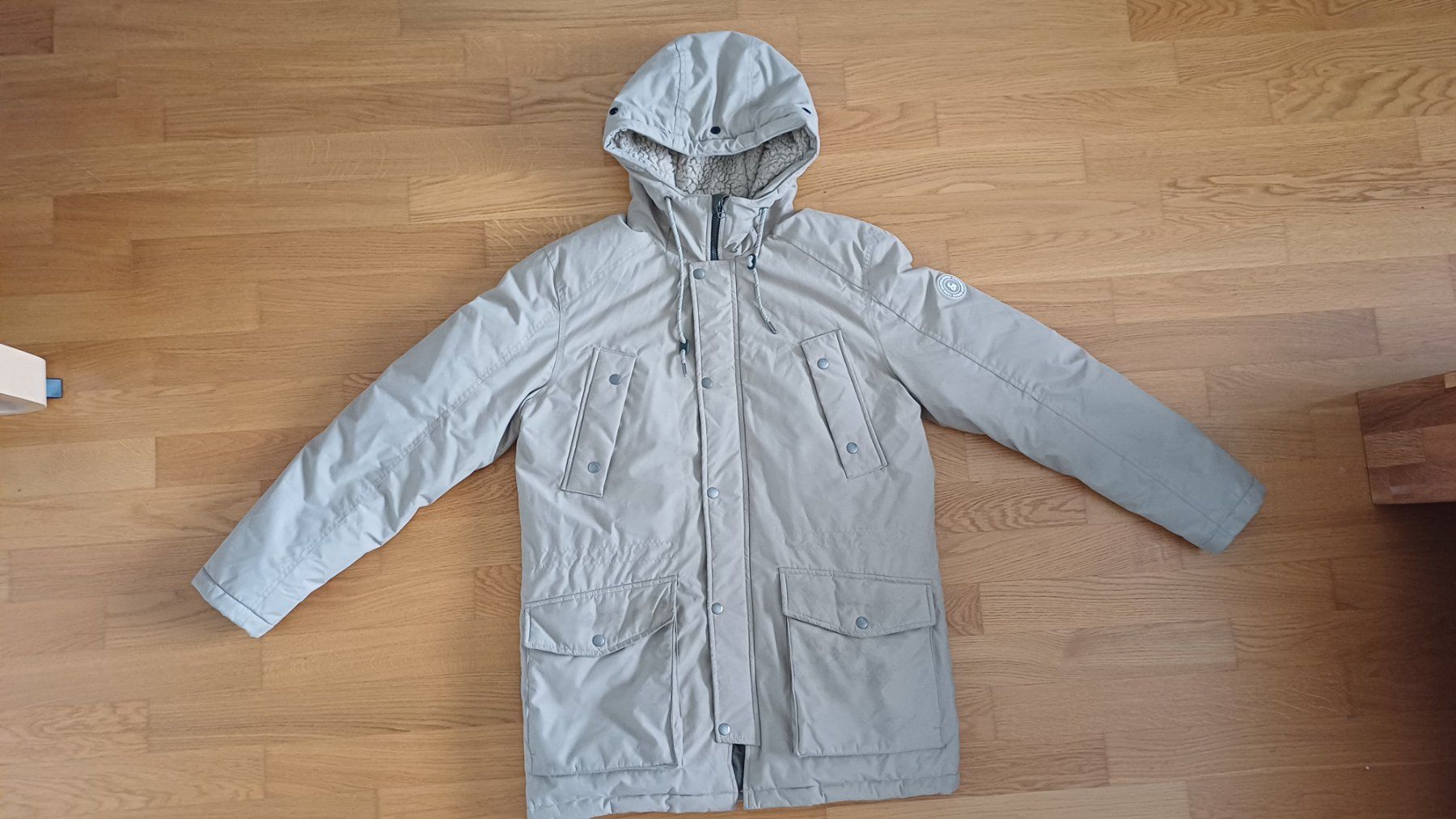 Jack & Jones Jacken: Winterjacke beige (Grösse L) – Gebraucht aus Langenthal von Nicola_Rindlisbacher