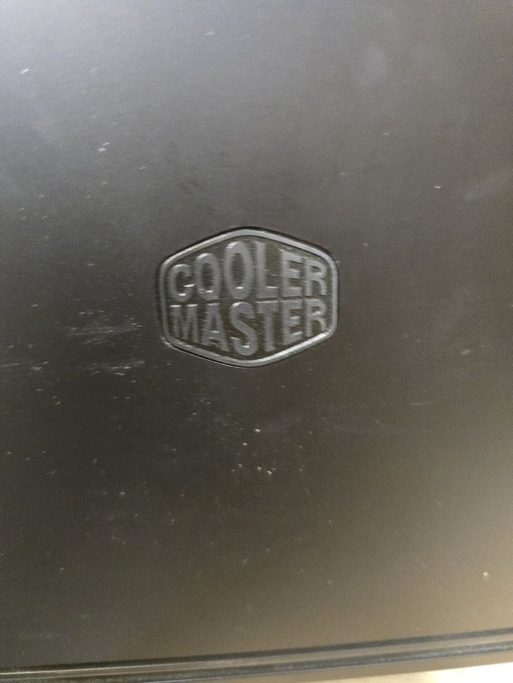 Gehäuse: Cooler Master PC Gehäuse schwarz Miditower gebraucht – Gebraucht aus Täuffelen von Caspersky