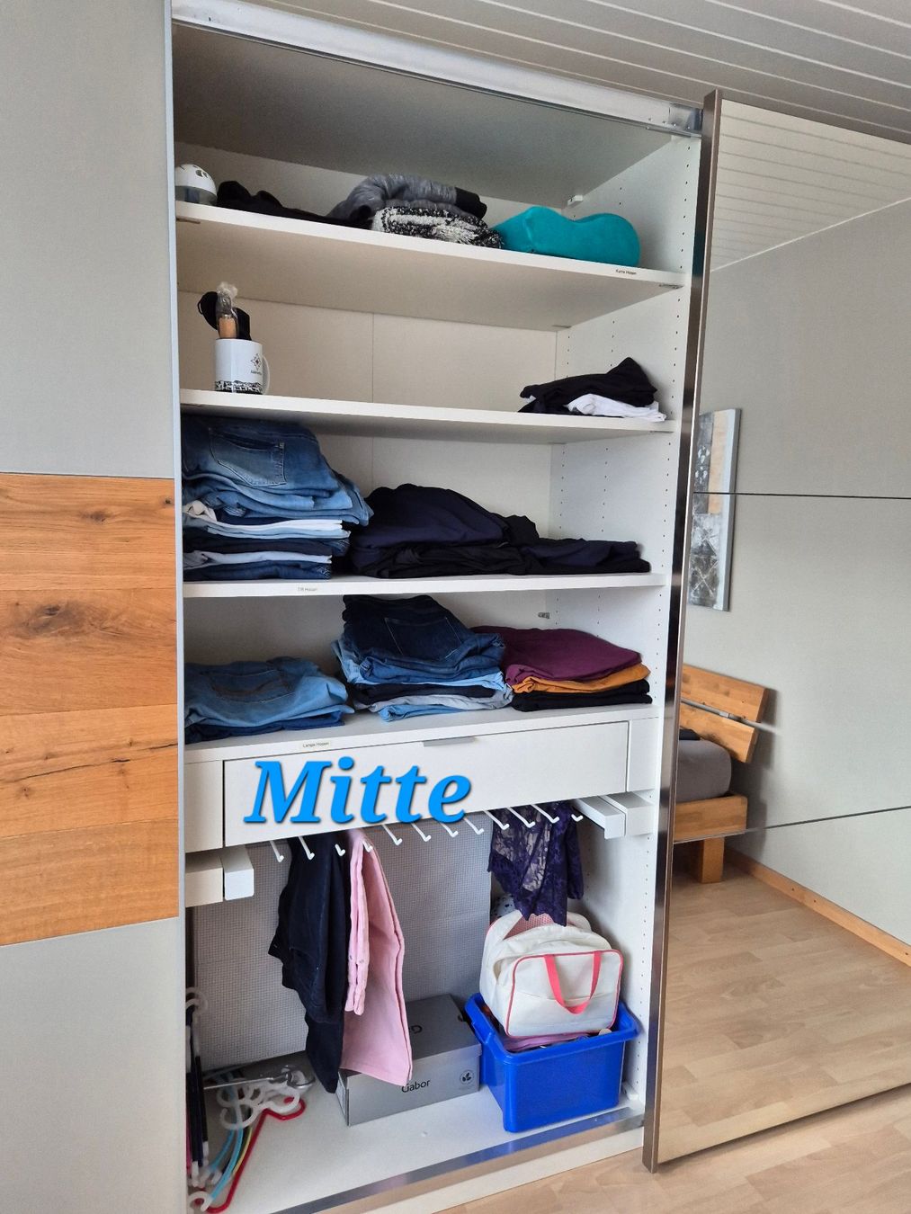 Jutzler Armoires: Kleiderschrank Jutzler – D'occasion à Aefligen par Uggranit 2