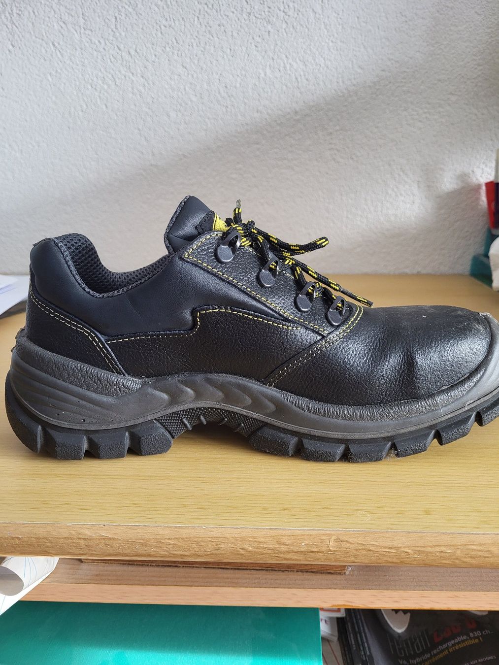 Scarpe da uomo: chaussures de sécurité – Nuovo e nell'imballaggio originale da Morlon venduto da yan_y92p 2