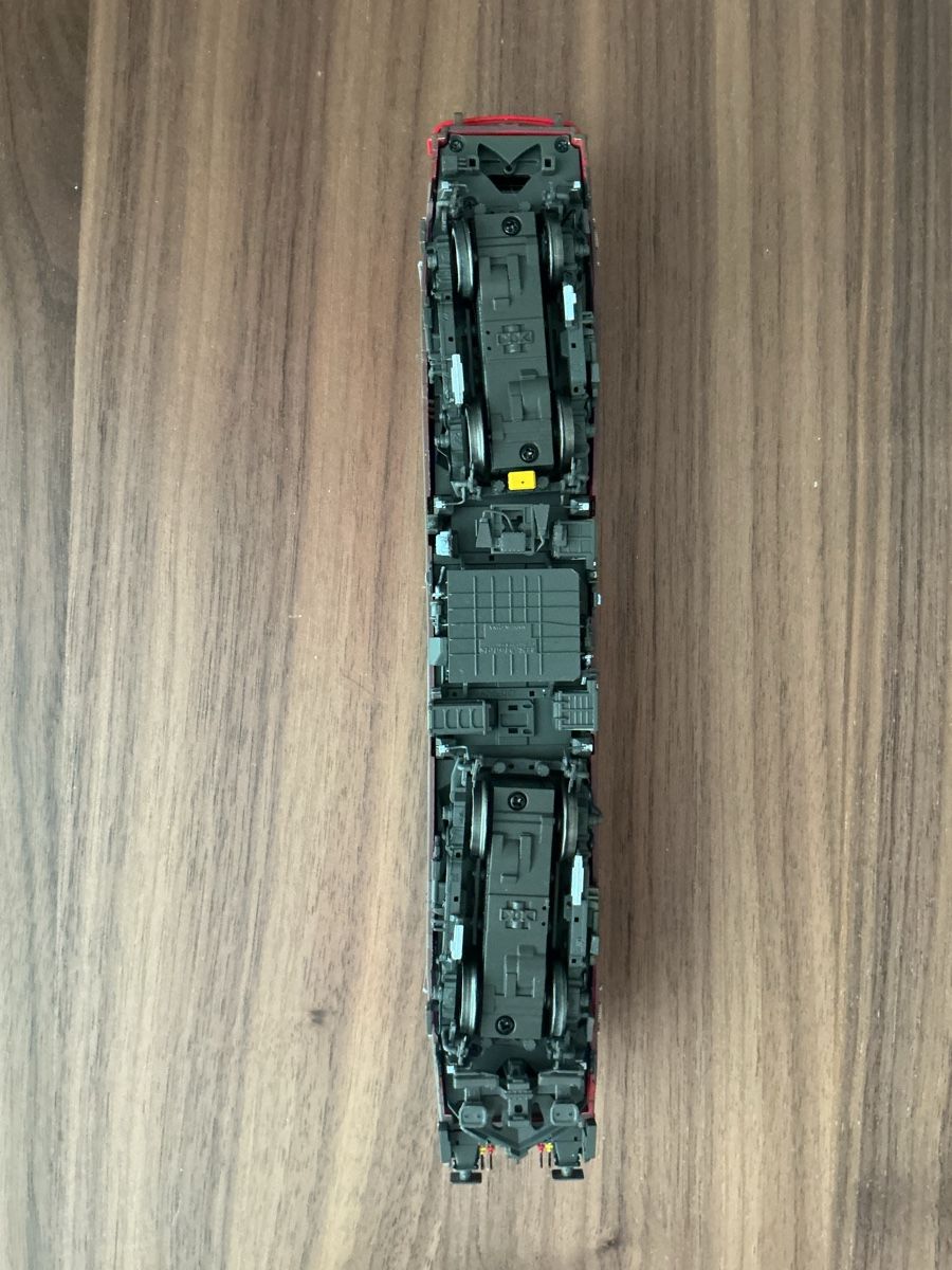 LS Models Modellini di ferrovie: LS Models 17411S Br 193 OBB défectueux  – Difettoso da Grand-Lancy venduto da srh_9tmz 3