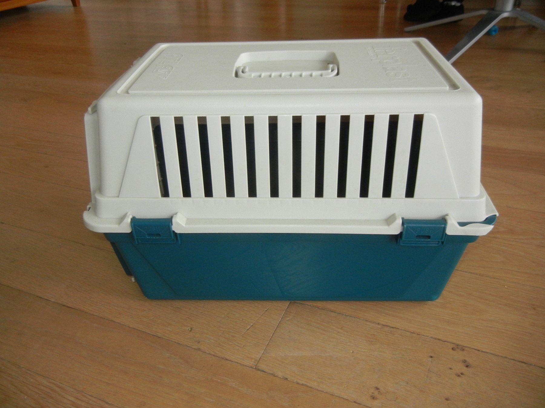 Gabbie, trasporto & Sicurezza: Transportbox für Katzen – Usato da Langendorf venduto da sonntag10 2