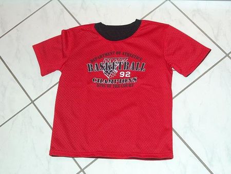 Originelles Basketball-Wendeshirt aus Amerika rot - schwarz