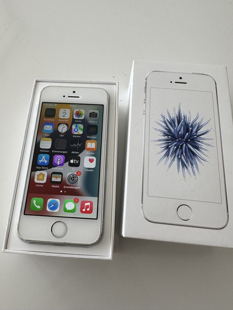 Apple Telefoni cellulari / Smartphones: Iphone SE – Usato da Uzwil venduto da Chevalier7 1
